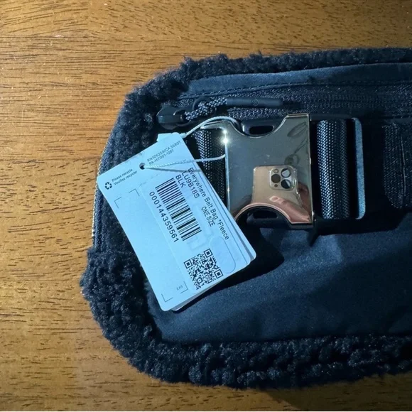 Lululemon Fleece Everywherey Belt Bag Black NWT - Picture 5 of 8